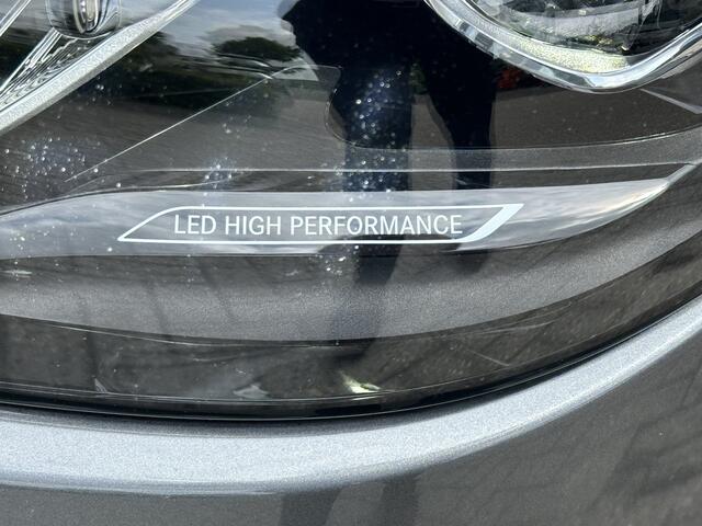 Mercedes-Benz C-KLASSE 200 Avantgarde Camera | Stoelverw. | Sfeerverlichting |