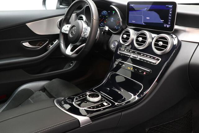 Mercedes-Benz C-KLASSE Coupé 200 AMG Line Advantage Pack | PANORAMADAK | DAB | DRAADLOZE LADER | CAMERA