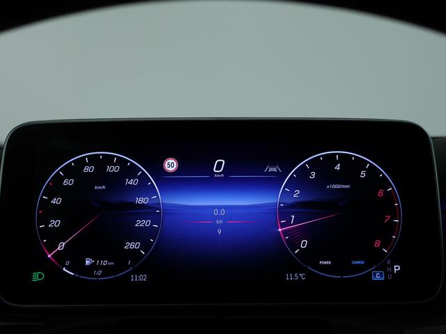 Mercedes-Benz C-KLASSE Estate 180 Star Edition AMG Line | Nightpakket | Trekhaak | Parkeerpakket met achteruitrijcamera | KEYLESS GO | Antidiefstalpakket GUARD 360° Plus | EASY PACK achterklep | Memorypakket |