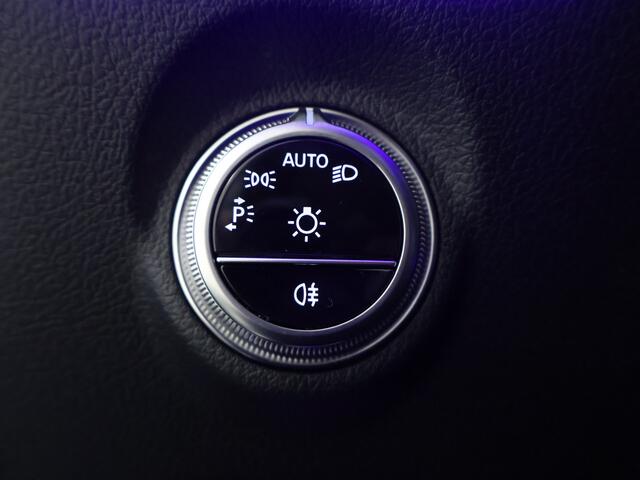 Mercedes-Benz C-KLASSE Estate 180 Star Edition AMG Line | Nightpakket | Trekhaak | Parkeerpakket met achteruitrijcamera | Spiegelpakket | Comfortpakket Plus | EASY PACK achterklep | Antidiefstalpakket GUARD 360° Plus |