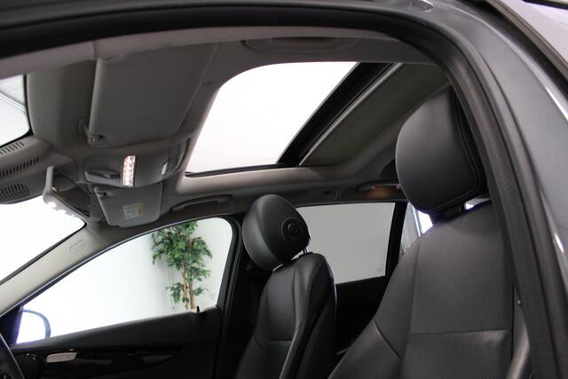 Mercedes-Benz C-KLASSE Estate 200 Business Solution | 17'LMV | PANO | NAVI | WEGKL-TRHAAK | CLIMA | E-KLEP | ACC | CLIMA | PDC | LED |