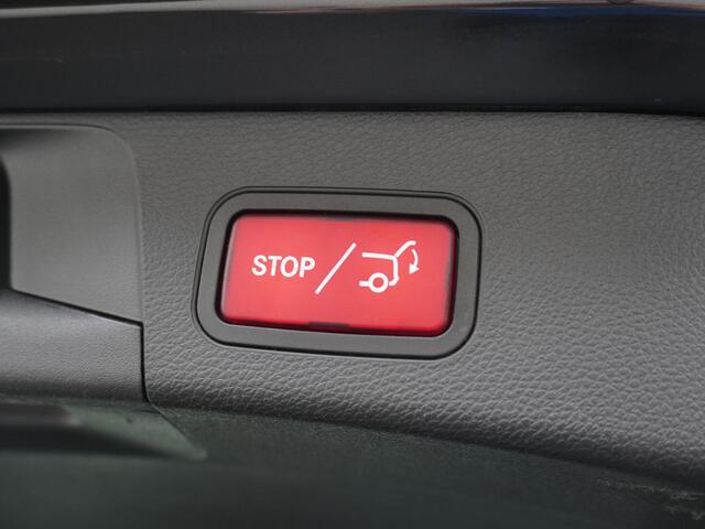 Mercedes-Benz C-KLASSE Estate 300 e Advantage Pack AMG PHEV PLUG-IN HYBRIDE | ADAPTIEVE CRUISE CONTROL | BURMESTER AUDIO | PANORAMADAK | LEDER/ALCANTARA | FULL OPTIONS | RIJKLAAR MET 12 MAANDEN BOVAG GARANTIE