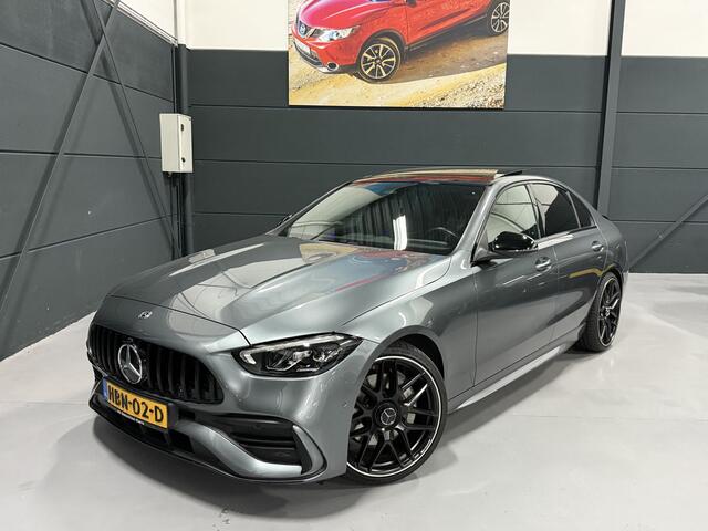 Mercedes-Benz C-KLASSE 180 AMG Line Automaat - Leder - Navigatie - Camera - Panoramadak - Full Option - Nieuwstaat - 1e Eigenaar