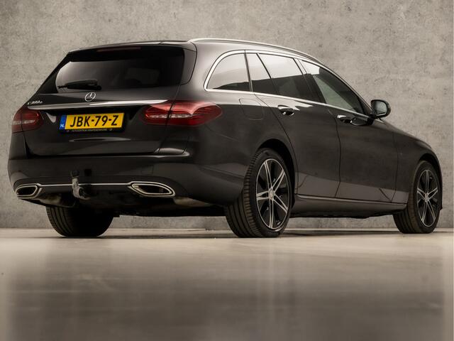 Mercedes-Benz C-KLASSE Estate 300e PHEV Sport 320Pk Automaat (APPLE CARPLAY, GROOT NAVI, CAMERA, ELEK SPORTSTOELEN, ADAPTIVE CRUISE, STOELVERWARMING, GETINT GLAS, TREKHAAK, NIEUWSTAAT)
