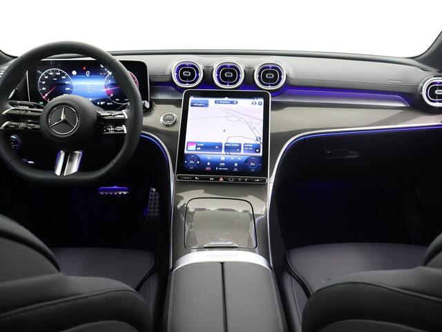 Mercedes-Benz C-KLASSE 180 Star Edtion AMG-line | AMG Pakket | Panoramadak | Elektrische Stoelen met Memory | Sfeerverlichting | 360 Camera | Dodehoek Detectie |