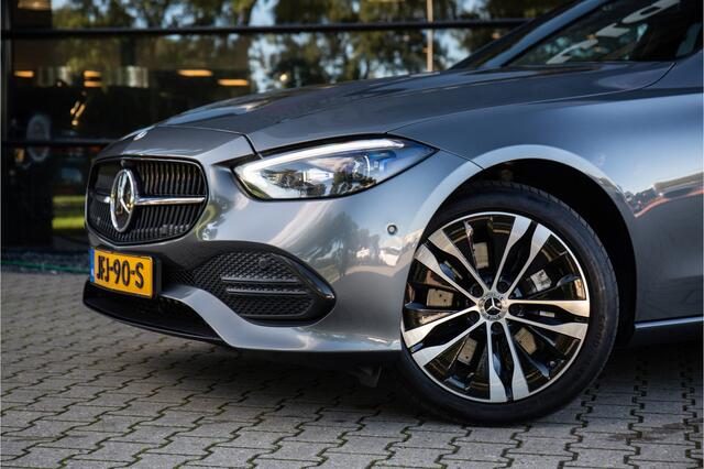 Mercedes-Benz C-KLASSE Estate 300 e AMG Line , Panoramadak, Sfeerverlichting,