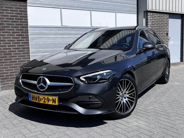 Mercedes-Benz C-KLASSE Estate 180 Star Edition Luxury | Panoramadak | Trekhaak | Burmester 3D Surround Sound | DISTRONIC afstandsassistent | Dodehoekassistent | Apple CarPlay | Android Auto | Elektrisch Verstelbare Stoelen + Memory
