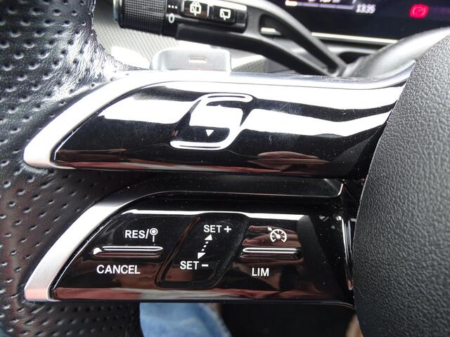 Mercedes-Benz C-KLASSE Estate 200 d AMG Line DODEHOEK DETECTIE | NAVIGATIE| CRUISE CONTROL | CAMERA | SFEERVERLICHTING | PANORAMADAK | ELEKTRISCHE STOELEN | STOELVERWARMING |