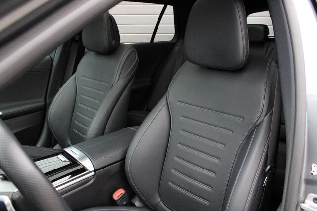 Mercedes-Benz C-KLASSE 300 e AMG Estate Pano | Trekhaak | Dodehoekassistent | Sfeerverlichting | Camera | Carplay | Spiegelpakket