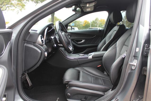 Mercedes-Benz C-KLASSE 180 AMG Sport Edition / Leder / Navigatie / Parkeerhulp / 18'' / Bluetooth / Cruise Control