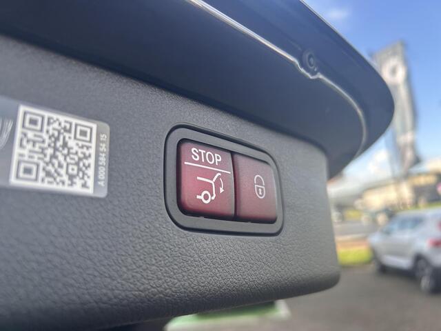 Mercedes-Benz C-KLASSE Estate 300 e Business Solution AMG