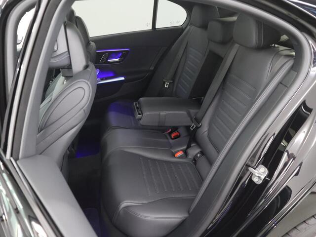 Mercedes-Benz C-KLASSE 180 AMG Line | 19"AMG Velgen | Panoramadak | Night | Sfeerverlichting | DIGITAL LIGHT |