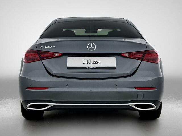 Mercedes-Benz C-KLASSE 300 e Business Solution | Trekhaak | Warmtewerend, donkergetint glas achter | Antidiefstalpakket GUARD 360° Plus | Smartphone-integratie | Sierdelen zilvergrijs | Draadloos oplaadsysteem voor smartphone |
