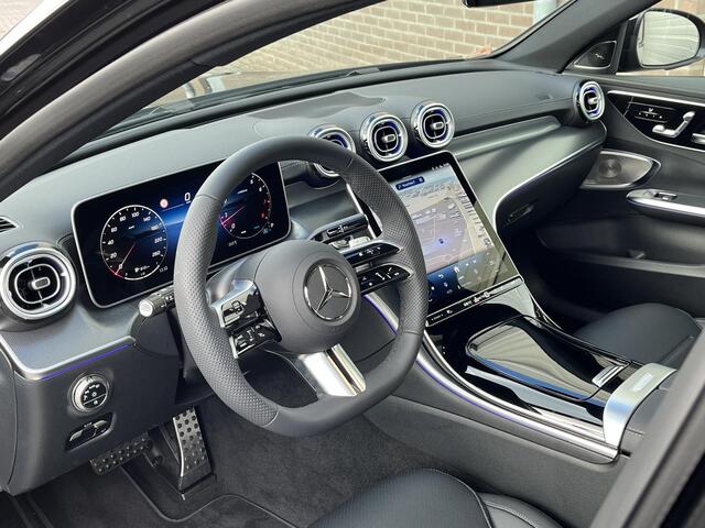 Mercedes-Benz C-KLASSE Estate 180 Star Edition AMG | Night Pakket | Panoramadak | Burmester 3D Surround Sound | Elektrisch Verstelbare Stoelen + Memory | Dodehoekassistent | Apple CarPlay | Android Auto | Sfeerverlichting | Stoelverwarming | Achteruitrijcamera