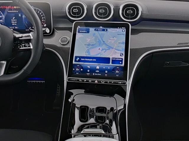 Mercedes-Benz C-KLASSE Estate 300 e AMG Plug-In Hybride AMG Line | Trekhaak | Panorama Schuif-Kanteldak | Digital Licht | Rijassistentiepakket Plus incl. PRE-SAFE Inclusief 24 maanden MB Certified garantie voor Europa.