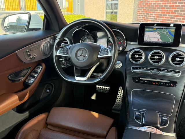 Mercedes-Benz C-KLASSE Cabrio 180 Premium Plus AMG Airscarf Burmester 360 Camera Led High-performance