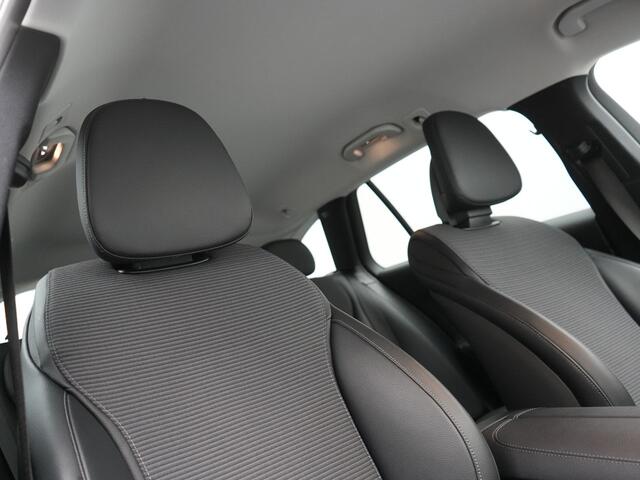 Mercedes-Benz C-KLASSE Estate 300e Facelift Plug In Hybrid 313pk Dealer O.H PHEV | Trekhaak Af Fabriek | Adaptive Cruise | Burmester Soundsystem | Digital LED | Camera | Sportstoelen Verwarmd | Sfeerverlichting | Pilot Assist | Navigatie | Virtual | DAB |