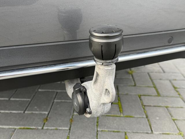 Mercedes-Benz C-KLASSE Estate 200 Premium Plus Verw. stoelen | Trekhaak | Nwe Onderhoud & APK