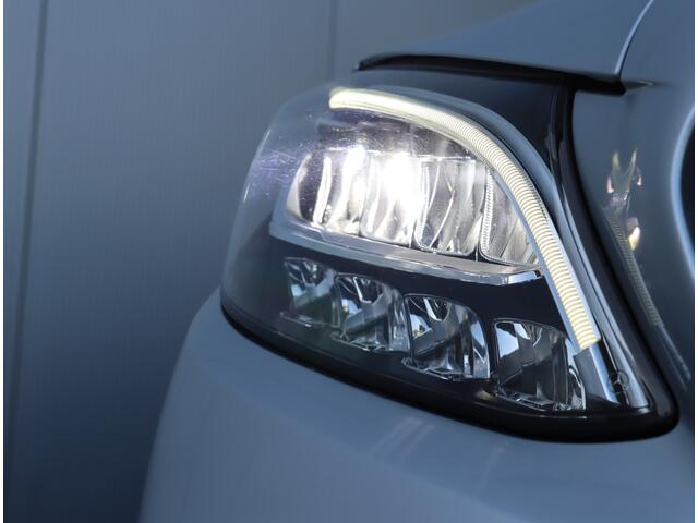 Mercedes-Benz C-KLASSE 180 Avantgarde | Parkeercamera | Navigatie | Org. NL