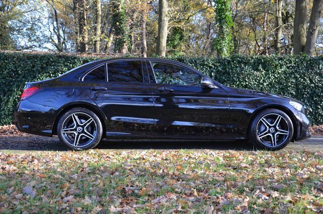 Mercedes-Benz C-KLASSE 180 Business Solution AMG Automaat/Navi/Pdc/Ecc/Panoramadak/360°-Camera/digitale dashboard/Stoelverwarming/Half-leer/Led/18-Inch Lmv/Premium Sound system
