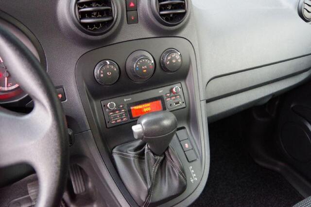 Mercedes-Benz CITAN 112 AUT. BENZINE, AIRCO, PARKEERSENSOREN, STOELVERWARMING