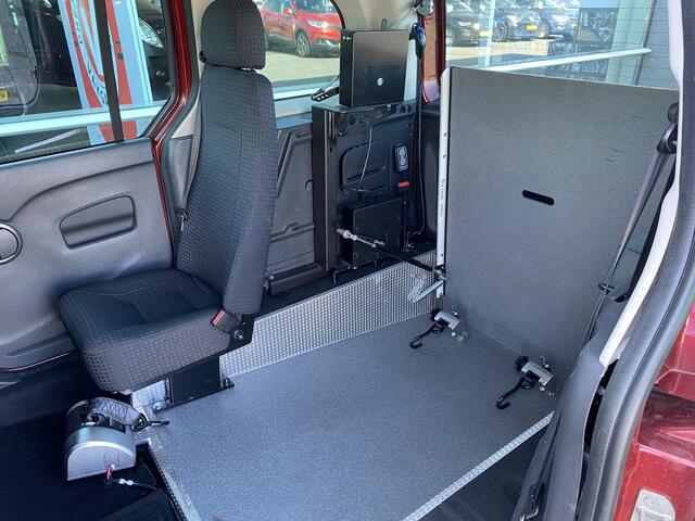 Mercedes-Benz CITAN 3+1 Rolstoelauto 112 Ambiente Automaat (Prachtige ruime 3+1 Rolstoelauto met Automaat!)