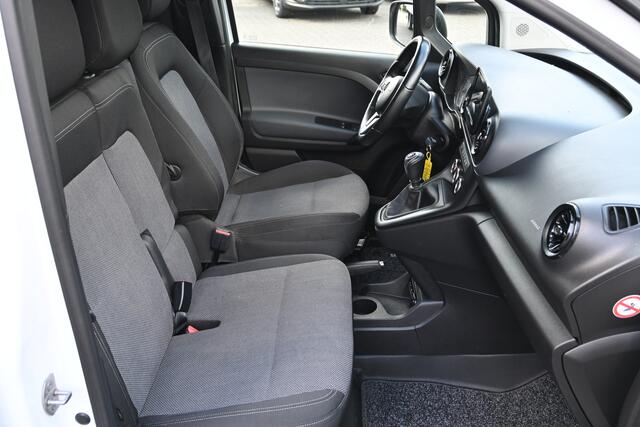 Mercedes-Benz CITAN 110 CDI L1 3 Zitplaatsen, Navigatie, Camera, Apple Carplay/Android Auto