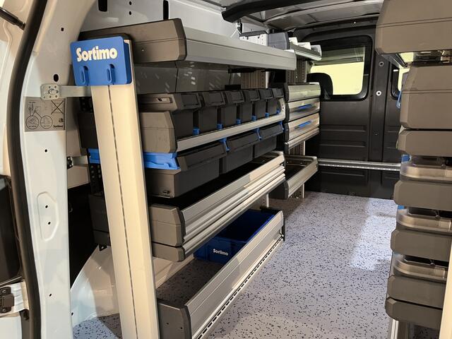 Mercedes-Benz CITAN 112 CDI L2 Pro Automaat / Servicebus / Sortimo Inrichting / Euro 6 / Airco / Camera / CarPlay / Navigatie / Klep / 36.000 KM !!