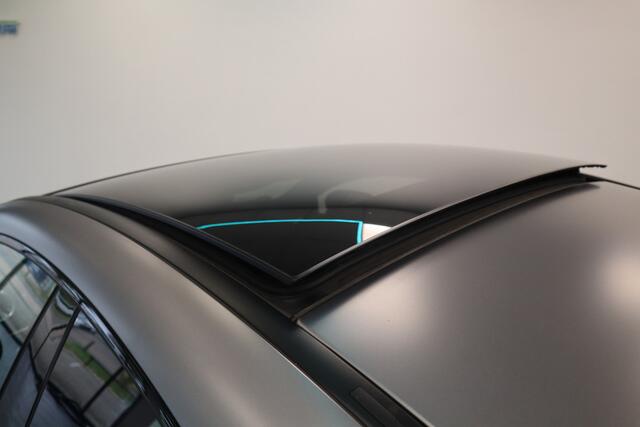 Mercedes-Benz CLA-KLASSE 180 AMG Business Solution Luxury Sfeer verlichting Panoramadak, Ambi light, Navigatie, 18LMV, Matte kleur 24 maanden garantie mogelijk (*vraag naar de voorwaarden)