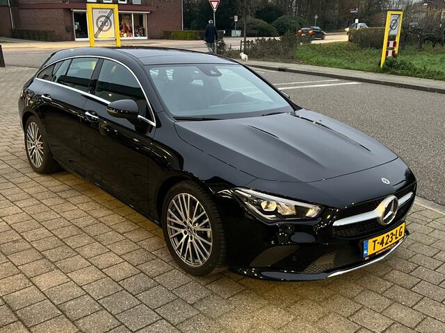 Mercedes-Benz CLA-KLASSE 180 LUXURY LINE