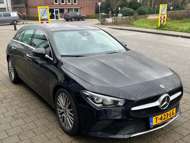 Mercedes-Benz CLA-KLASSE 180 LUXURY LINE