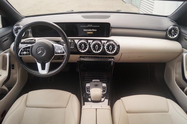 Mercedes-Benz CLA-KLASSE 180 Automaat Business Solution Pro Plus