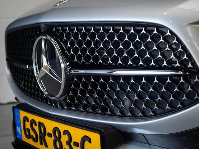 Mercedes-Benz CLA-KLASSE 180 Star Edition AMG Line Panorama dak