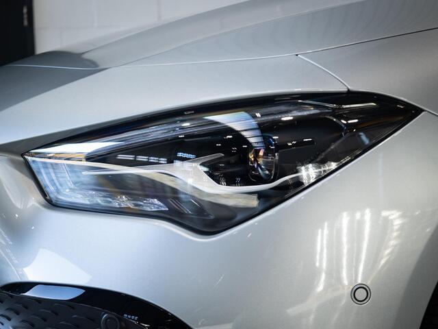 Mercedes-Benz CLA-KLASSE 180 Star Edition AMG Line Panorama dak