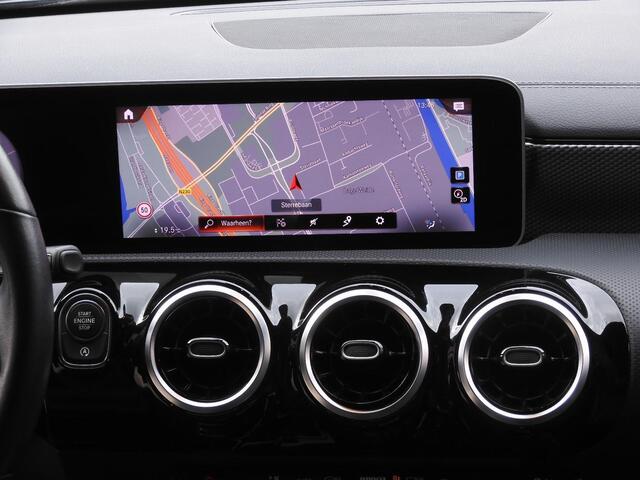 Mercedes-Benz CLA-KLASSE 180/ PANAMERICANA GRILLE/ 18INCH VELGEN