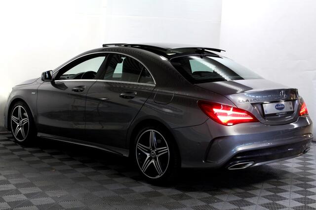 Mercedes-Benz CLA-KLASSE 200 AMG AUT 1eEIG! PANO LEDER NAV CAMERA STOELVW '18