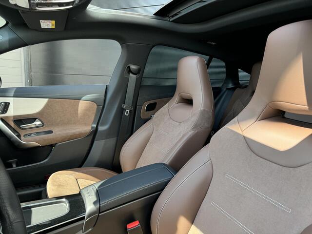 Mercedes-Benz CLA-KLASSE Shooting Brake 180 AMG | Bahia Bruin interieur | Panoramadak |