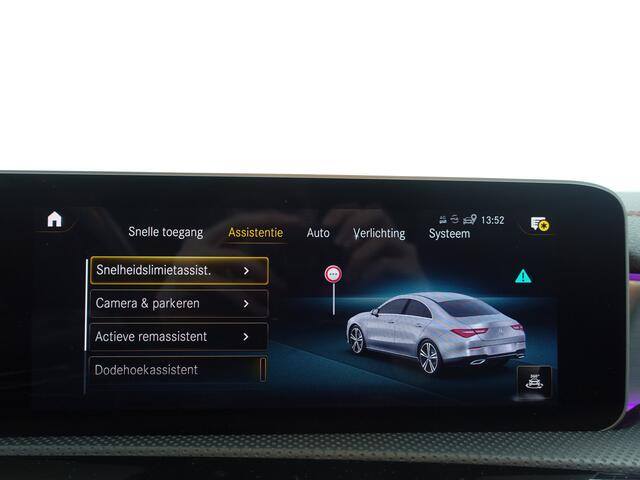 Mercedes-Benz CLA-KLASSE 180 AMG Night Edition Aut- Panoramadak, Sfeerverlichting, Camera, Xenon Led, Sport Leder