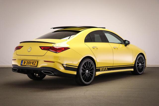 Mercedes-Benz CLA-KLASSE 180 AMG Line | WIDESCREEN | PANORAMADAK | SFEERVERLICHTING
