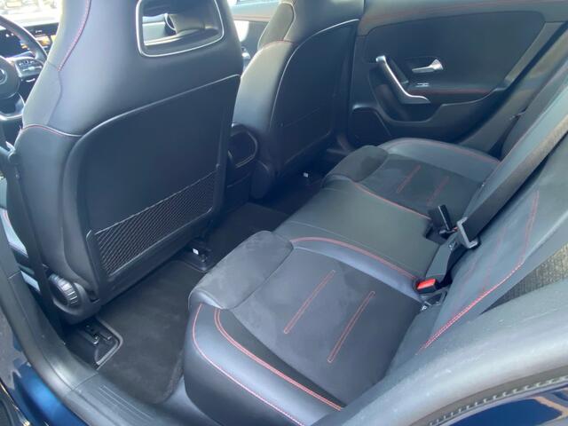 Mercedes-Benz CLA-KLASSE 200 Business Solution AMG