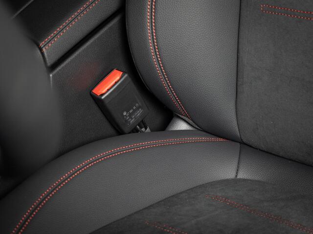 Mercedes-Benz CLA-KLASSE Coupé 180 Star Edition AMG Line Panorama dak