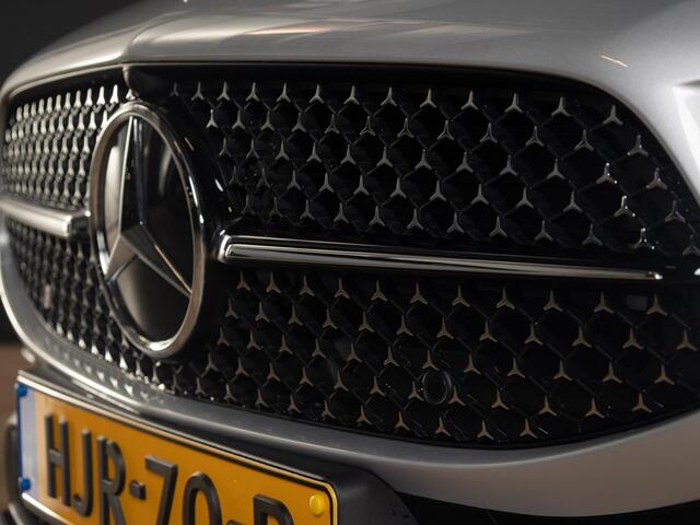 Mercedes-Benz CLA-KLASSE Shooting Brake 200 AMG Line Panorama dak | Trekhaak