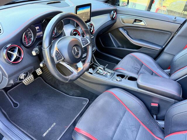 Mercedes-Benz CLA-KLASSE AMG 45 4MATIC 381PK