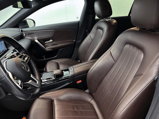 Mercedes-Benz CLA-KLASSE Shooting Brake 220 Advantage Leder