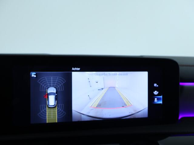 Mercedes-Benz CLA-KLASSE Shooting Brake 180 AMG AMG Line | 19 Inch AMG velegen | Achteruitrijcamera. Inclusief 24 maanden MB Certified garantie voor Europa.