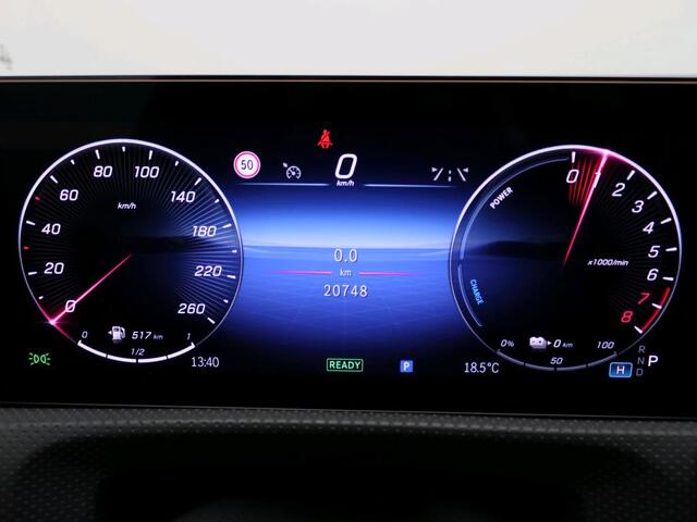 Mercedes-Benz CLA-KLASSE 250e AMG Nightpakket Keyless GO | Sfeerverlichting | Dode Hoek Ass | Stoelverwarming | Parkeerpakket met Camera | Car Play | Inclusief 24 maanden Mercedes-Benz Certified garantie voor Europa.