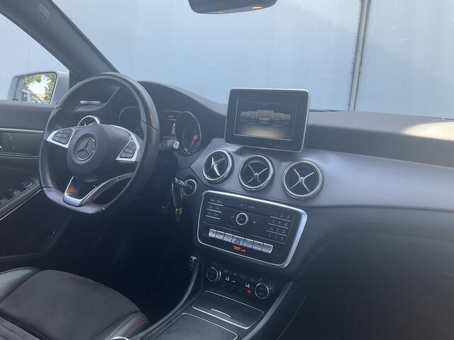 Mercedes-Benz CLA-KLASSE Shooting Brake 250 Prestige AMG HK Pano.dak Top staat