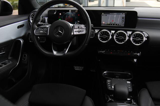 Mercedes-Benz CLA-KLASSE Shooting Brake 250 e AMG Line I Aut. I PHEV I Navi I Carplay