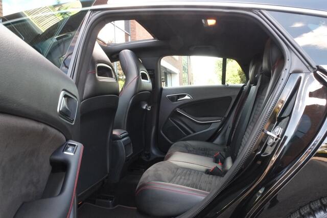 Mercedes-Benz CLA-KLASSE Shooting Brake 180 Business Solution AMG Panoramadak