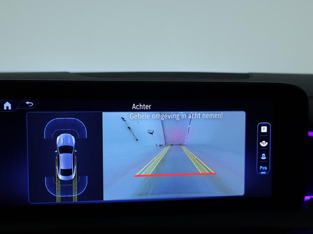 Mercedes-Benz CLA-KLASSE 180 Star Edition AMG Line | Nightpakket | KEYLESS GO-comfortpakket | Parkeerpakket met achteruitrijcamera | USB pakket plus | Dodehoekassistent | Sfeerverlichting | Draadloos oplaadsysteem voor Smartphone |